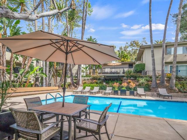 Apartment for rent in Canoga Park, California