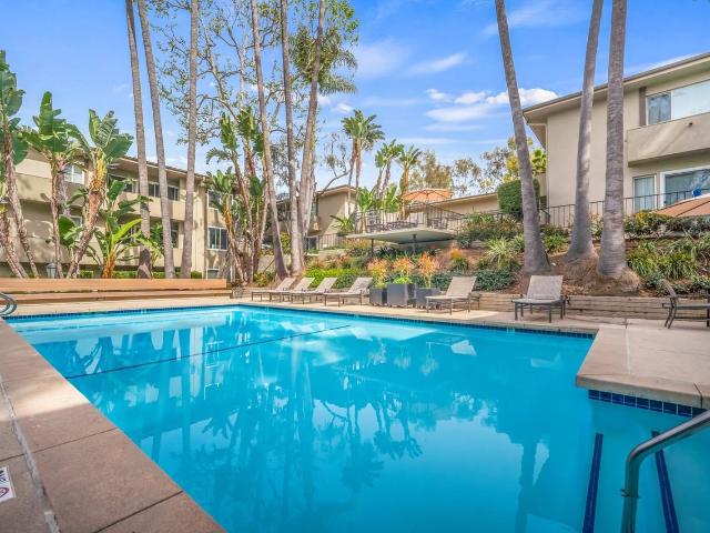 Apartment for rent in Canoga Park, California