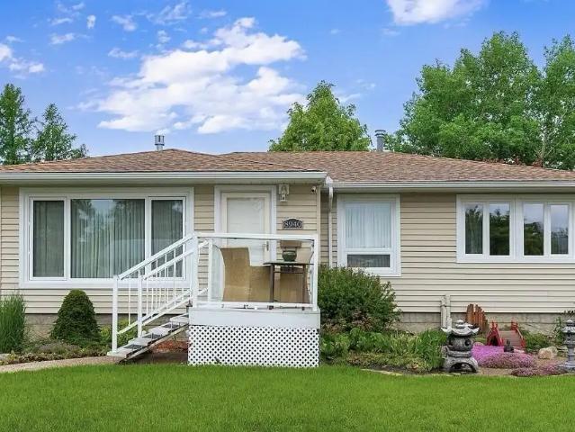 House for rent in Wedgewood, Alberta