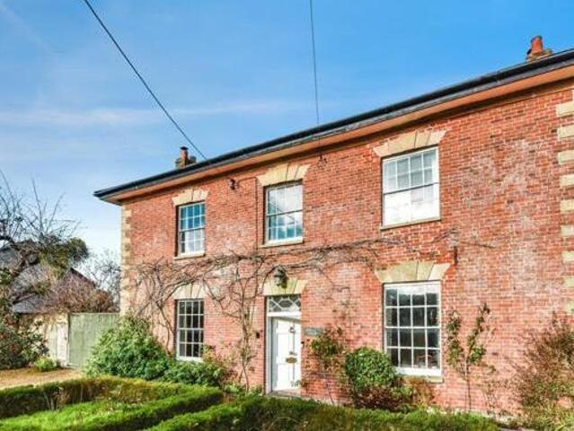House for sale in Glastonbury, Somerset