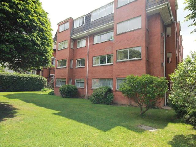 Apartment for rent in London Borough of Ealing, Park Royal