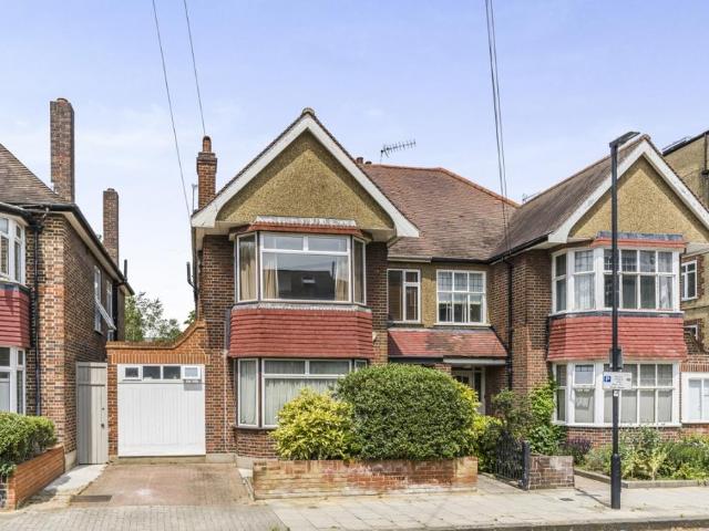 Apartment for rent in Clapham, Greater London