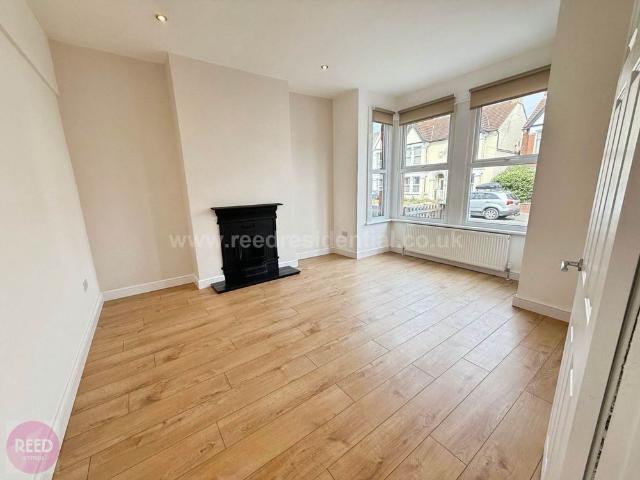 House for rent in Alton Barnes, Essex