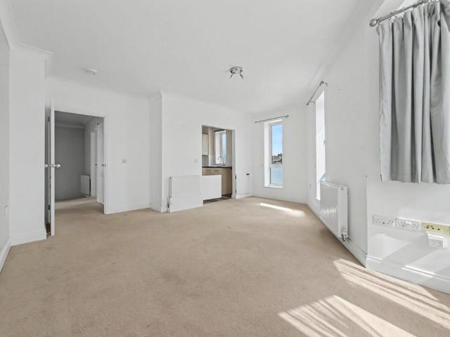 Apartment for rent in Alton Barnes, Essex