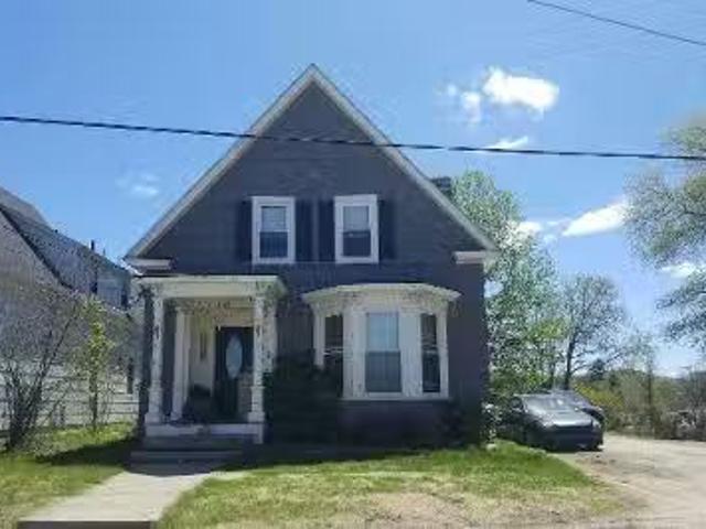 House for sale in Newport