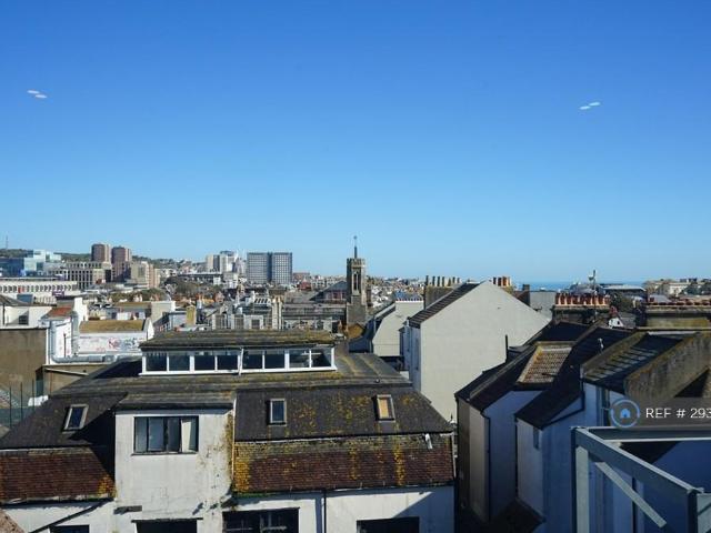 Apartment for rent in Brunswick, Brighton