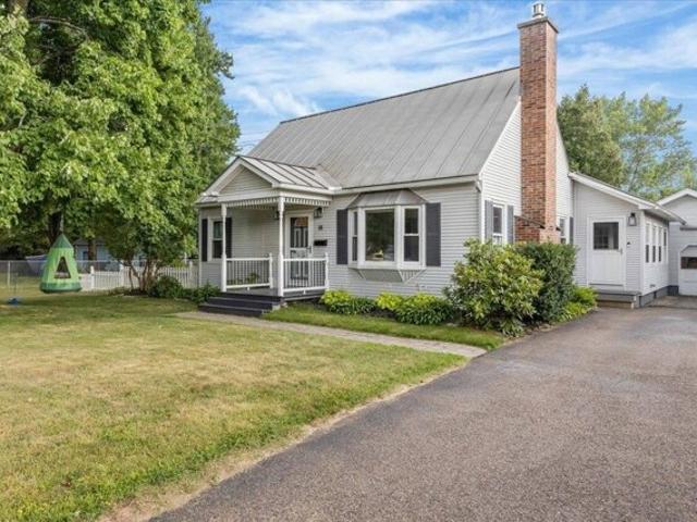 House for sale in Essex Junction, Vermont