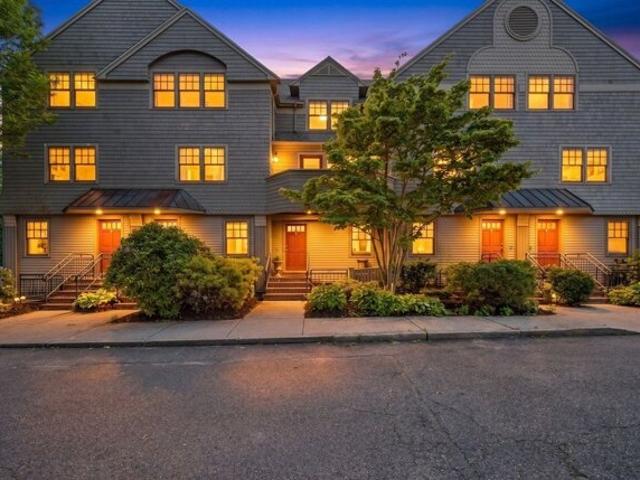 Condo for sale in Beverly, Massachusetts