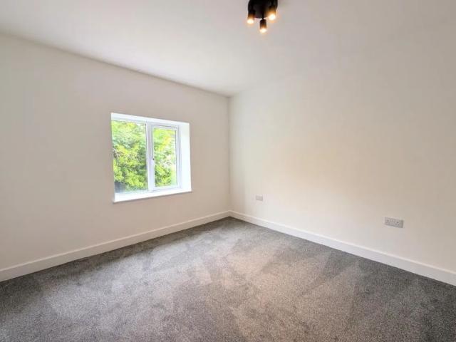 House for rent in Loundsley Green, East Midlands