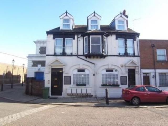 Apartment for rent in Sheerness, Oad Street