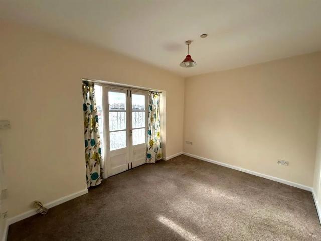 Apartment for rent in Bothenhampton, Bridport