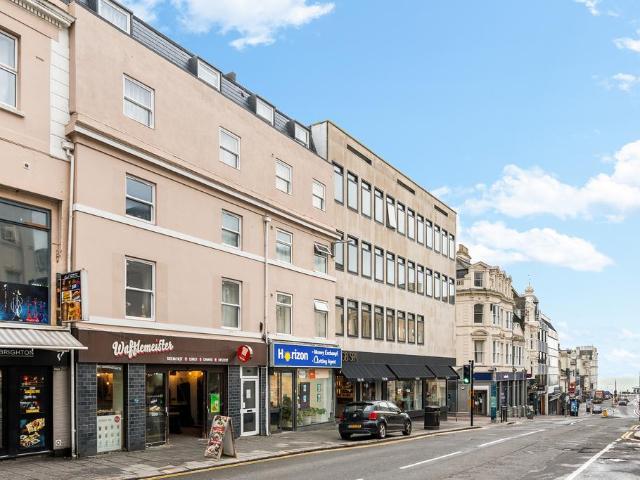 Apartment for rent in Brunswick, Brighton & Hove