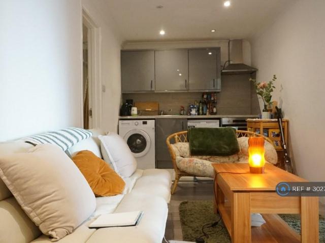 Apartment for rent in Brunswick, Brighton & Hove