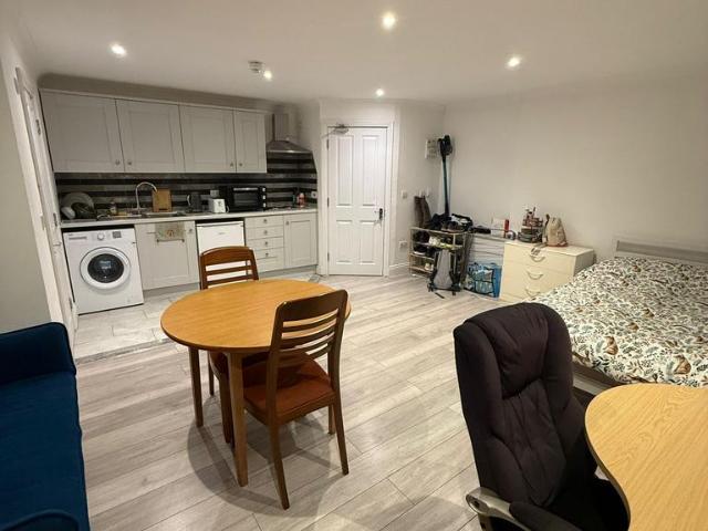 Apartment for rent in Brunswick, Brighton & Hove