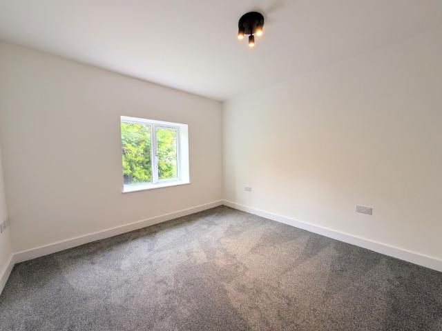 Apartment for rent in Loundsley Green, East Midlands