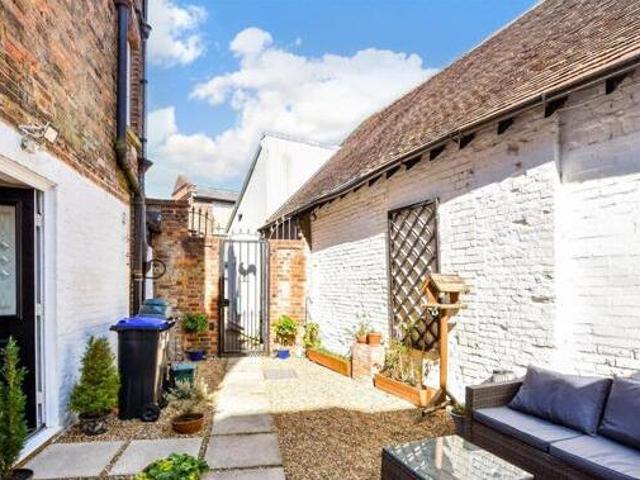House for sale in Rose Hill, Pachesham Park