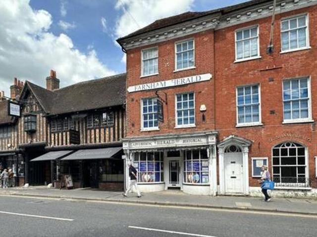 House for sale in Fole, Surrey