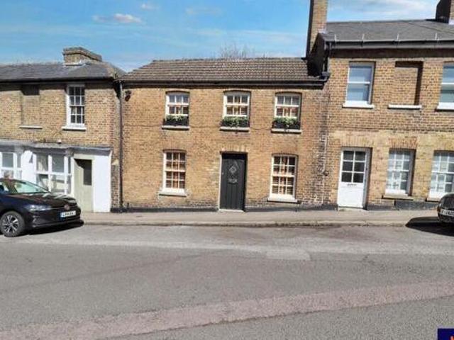 House for sale in Greater London