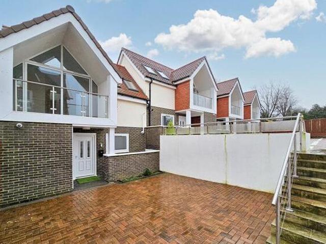 House for rent in Fole, Surrey