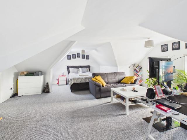 Studio for rent in Lunnon, Buckinghamshire
