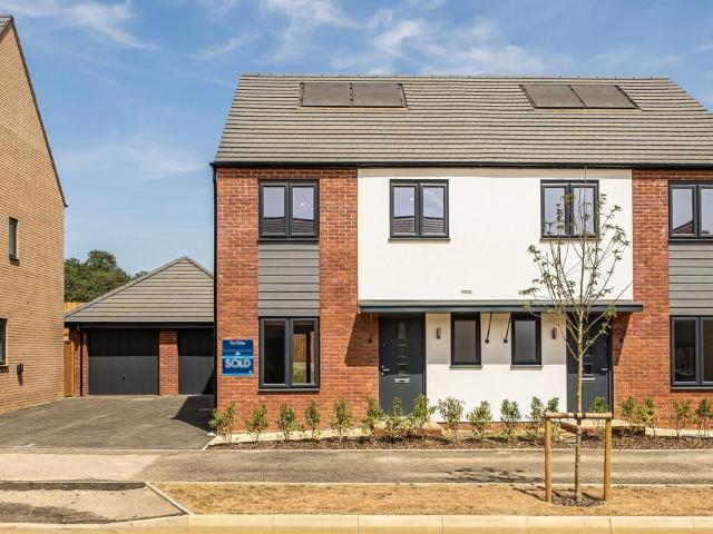 House for rent in Upton