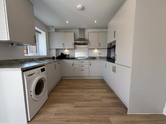 House for rent in St Crispin's, Upton