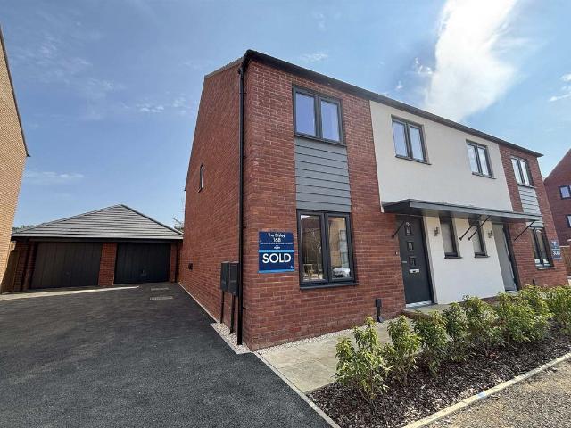 House for rent in Upton
