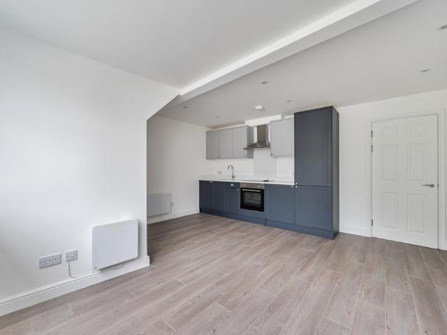 Apartment for rent in Reigate, Reigate and Banstead