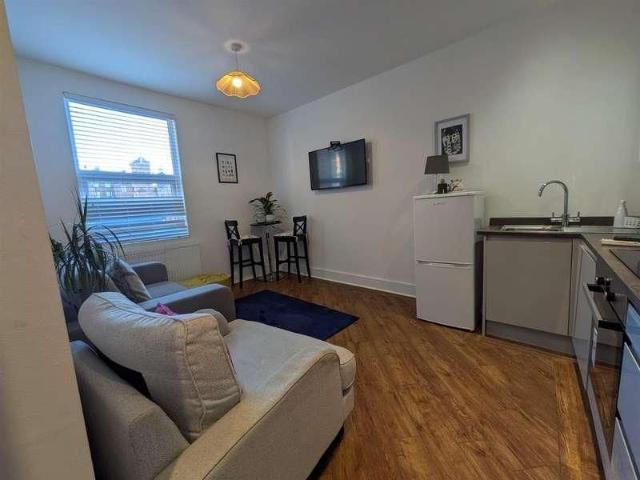 Apartment for rent in South Cliff, Kepwick
