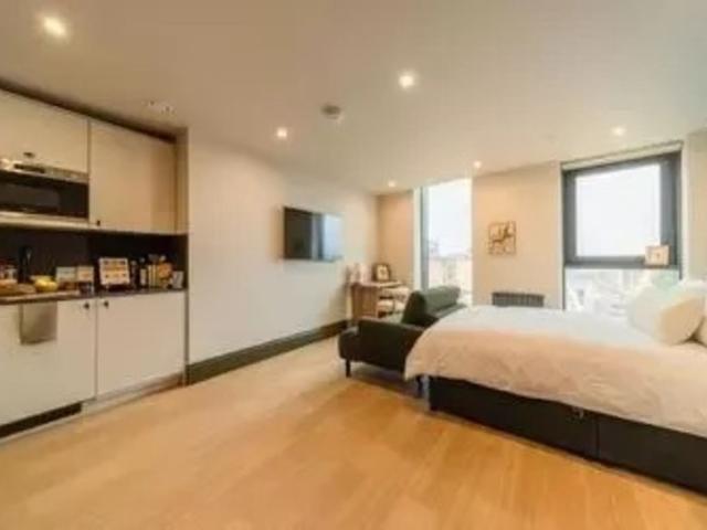 Studio for rent in City Centre, South Yorkshire