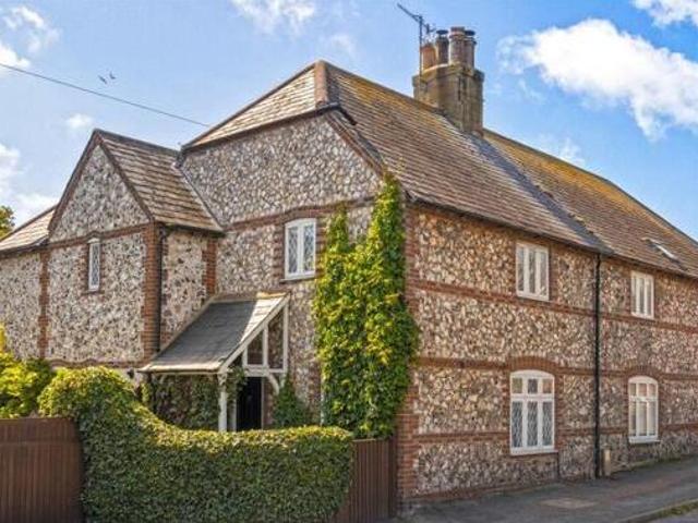 House for sale in Fishersgate, West Sussex