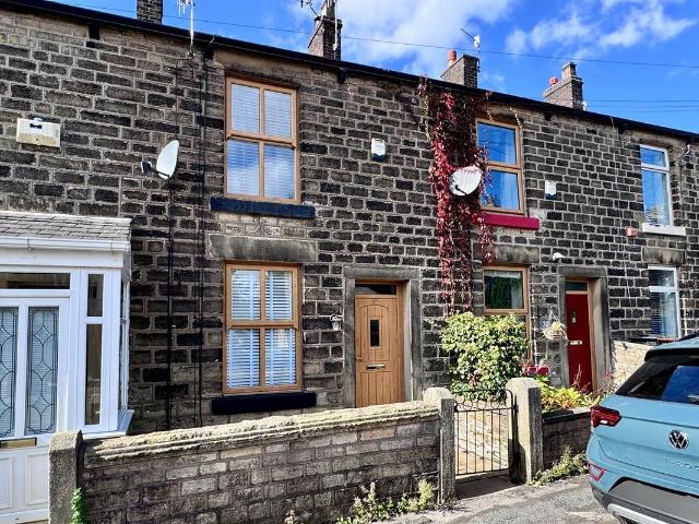 House for rent in Charlesworth, East Midlands