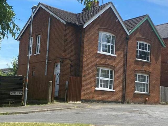 House for sale in Northamptonshire