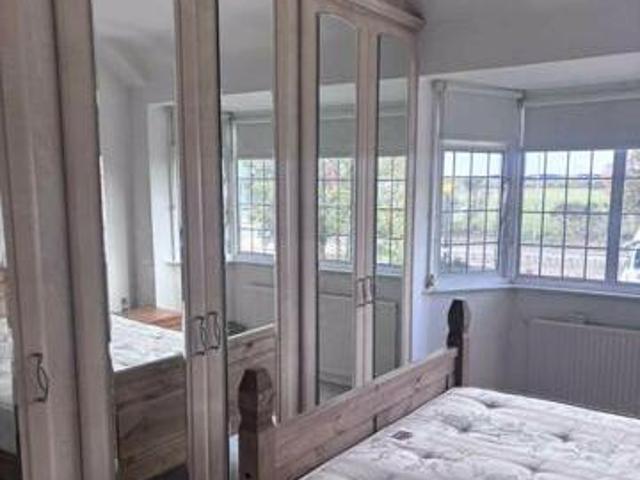 House for sale in London Borough of Hounslow, Feltham