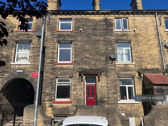 House for rent in Sowerby Bridge, Calderdale