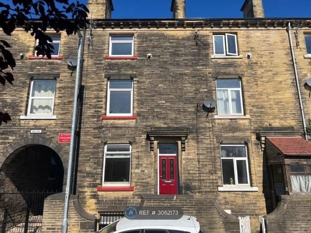House for rent in Sowerby Bridge, Calderdale