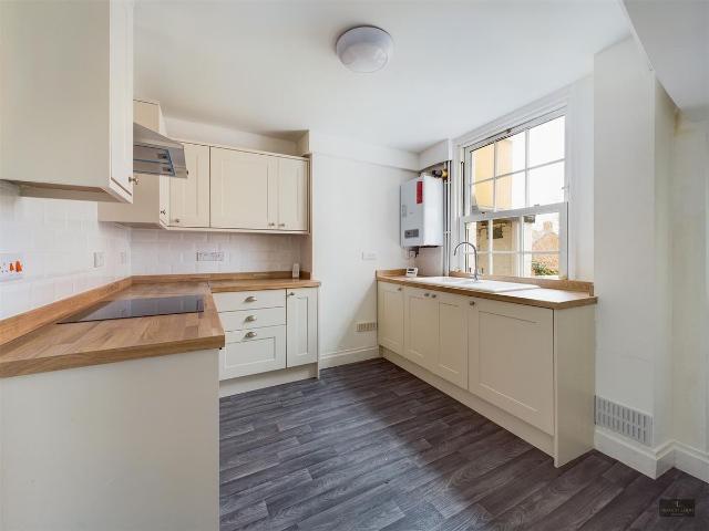 Apartment for rent in St Thomas, Exeter