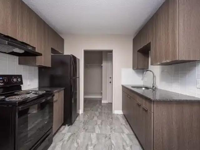Apartment for rent in Wedgewood, Alberta