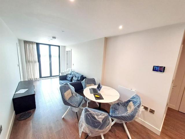 Apartment for rent in Calderstones