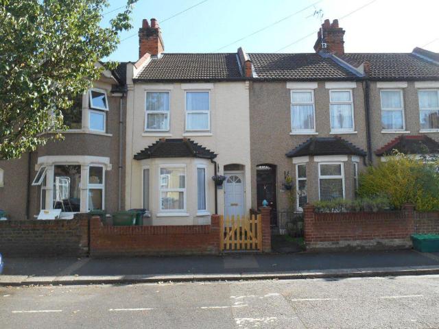 House for rent in Holywell Estate, Watford