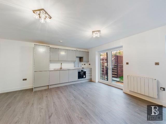 Apartment for rent in High Wycombe Community Board, High Wycombe