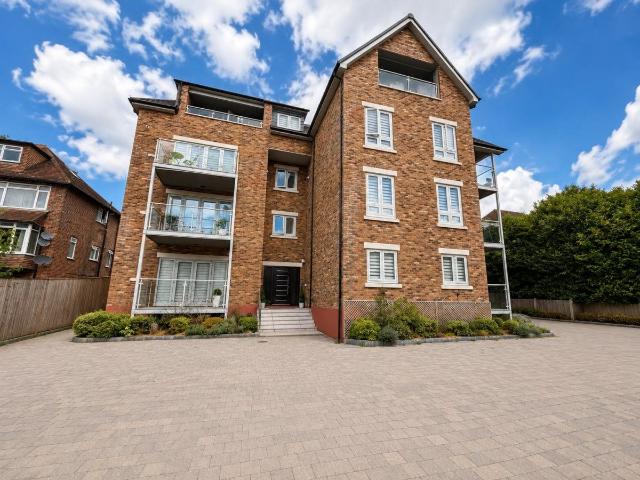 Apartment for rent in High Wycombe Community Board, High Wycombe
