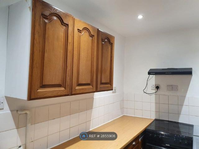 House for rent in Castlefield, Cressex