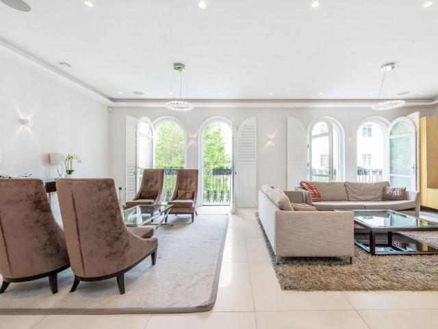 Apartment for rent in Bayswater, Greater London