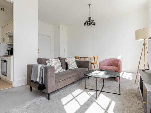 Apartment for rent in Notting Hill, Isle Of Man