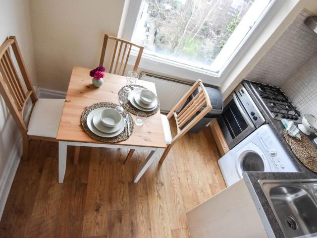 Apartment for rent in Kensal Town, Bayswater