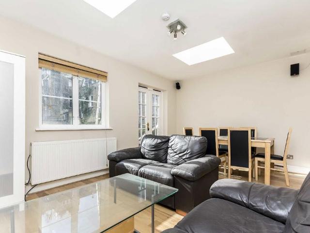 Apartment for rent in Kensal Town, Greater London