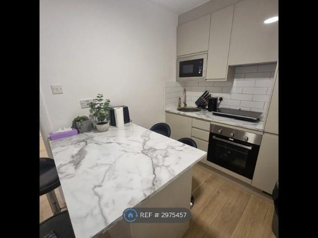 Apartment for rent in Kensal Town, Bayswater