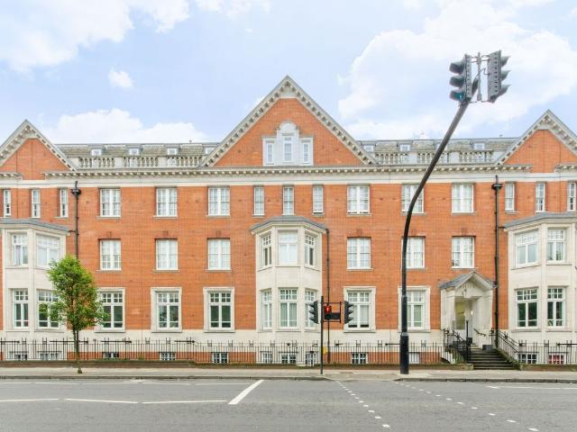 Apartment for rent in Maida Hill, Greater London