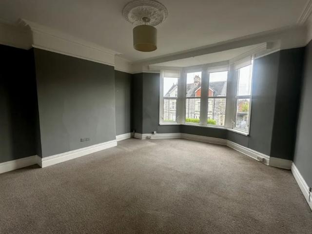 Apartment for rent in Penarth, Wales